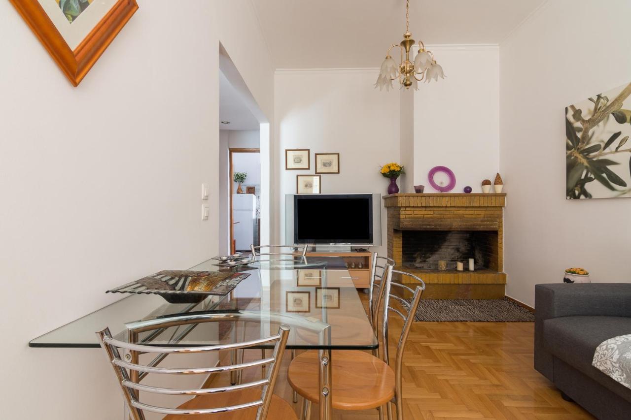 Nice 2bedroom apartment in Pagkrati Athen Exterior foto