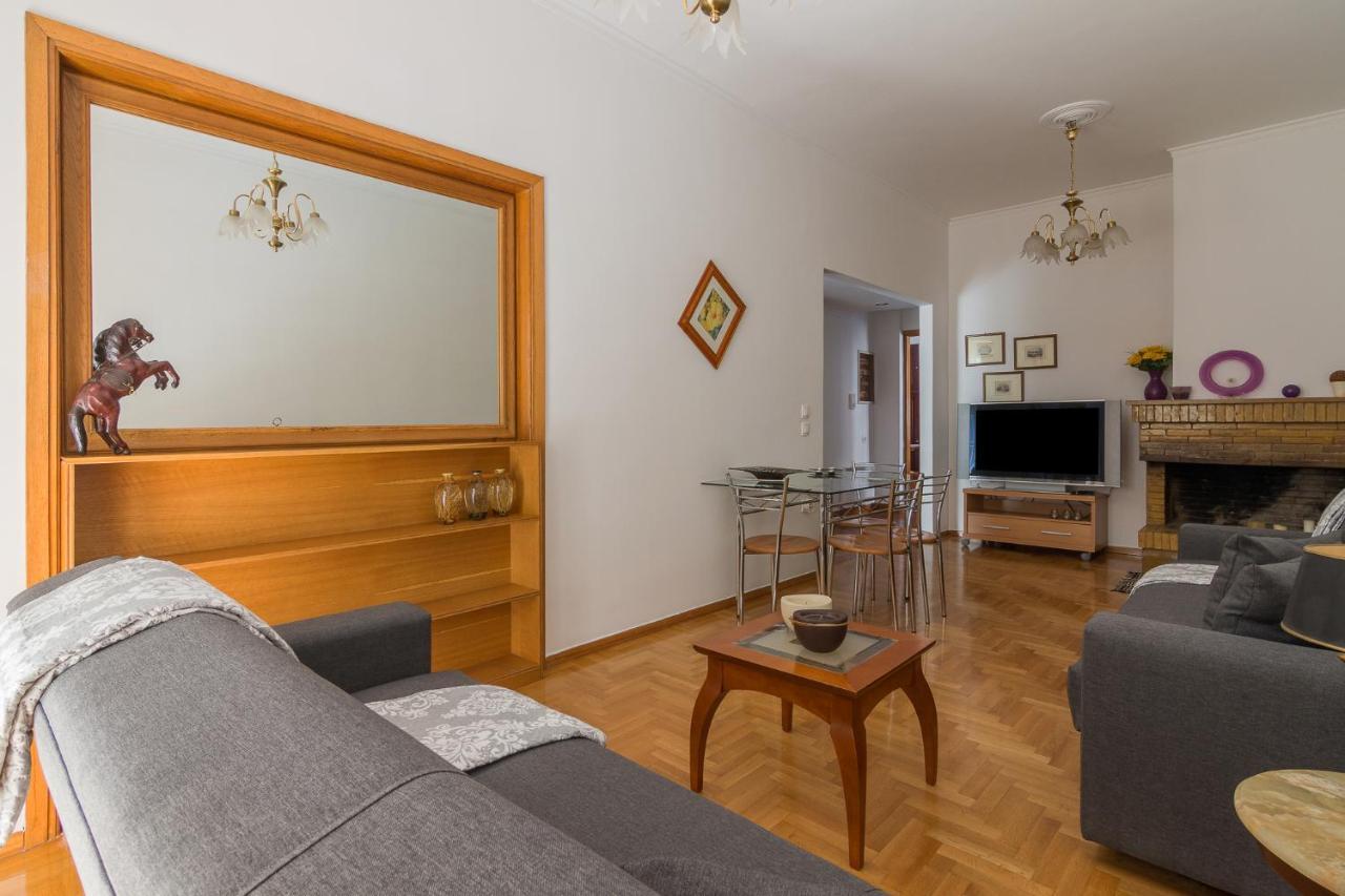 Nice 2bedroom apartment in Pagkrati Athen Exterior foto