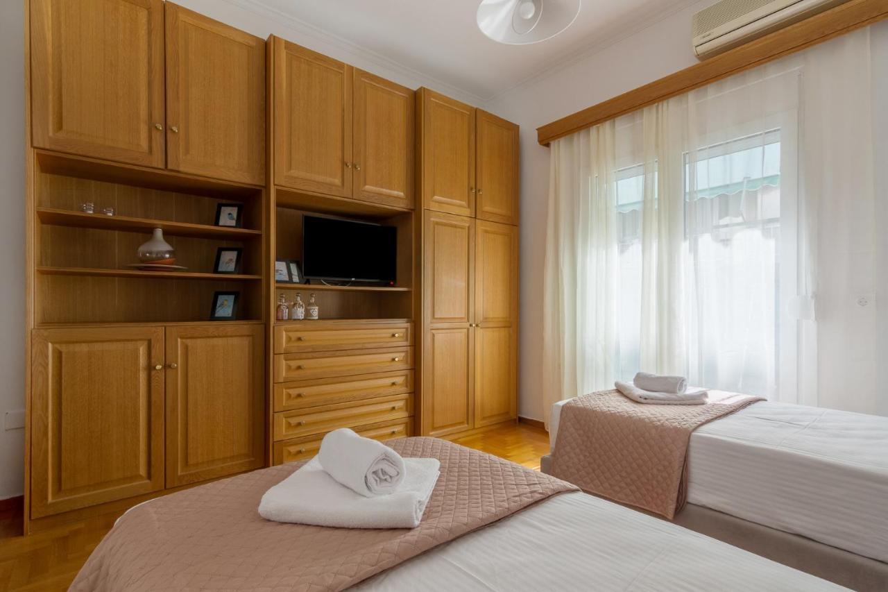 Nice 2bedroom apartment in Pagkrati Athen Exterior foto
