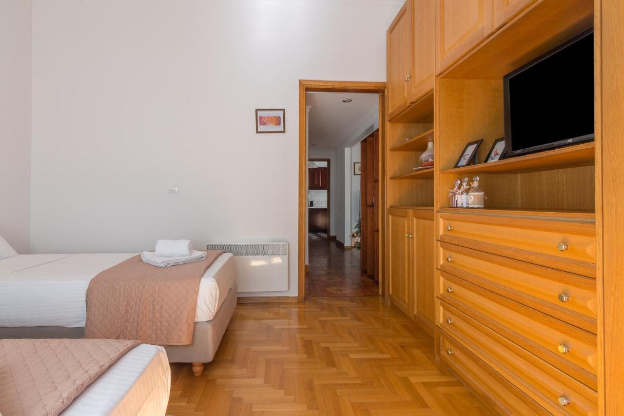Nice 2bedroom apartment in Pagkrati Athen Exterior foto