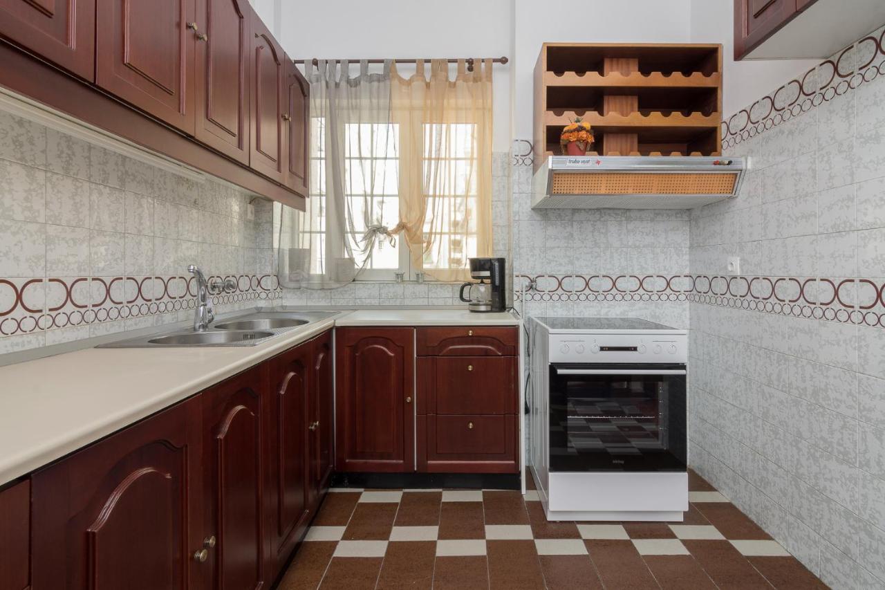 Nice 2bedroom apartment in Pagkrati Athen Exterior foto